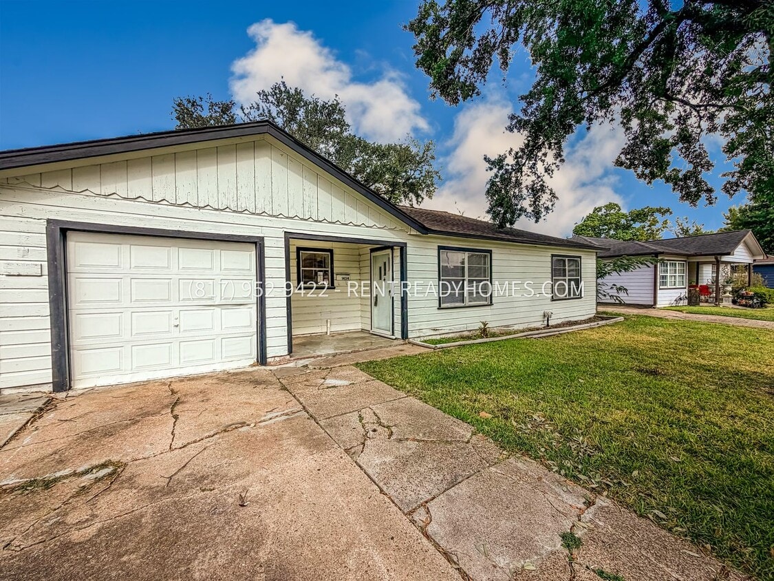 Photo - 1434 Christine St