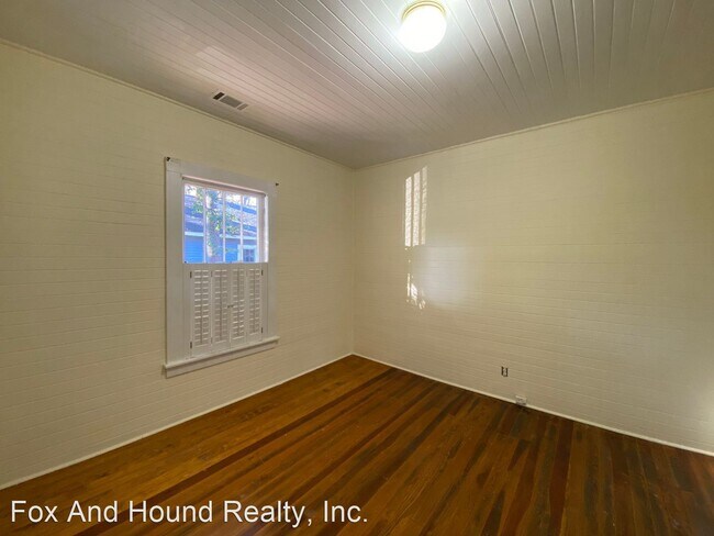 Building Photo - 2 br, 1 bath House - 1128 Carpenter Lane