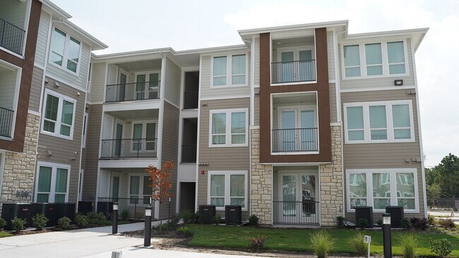 Building Photo - 1475 Gears Rd