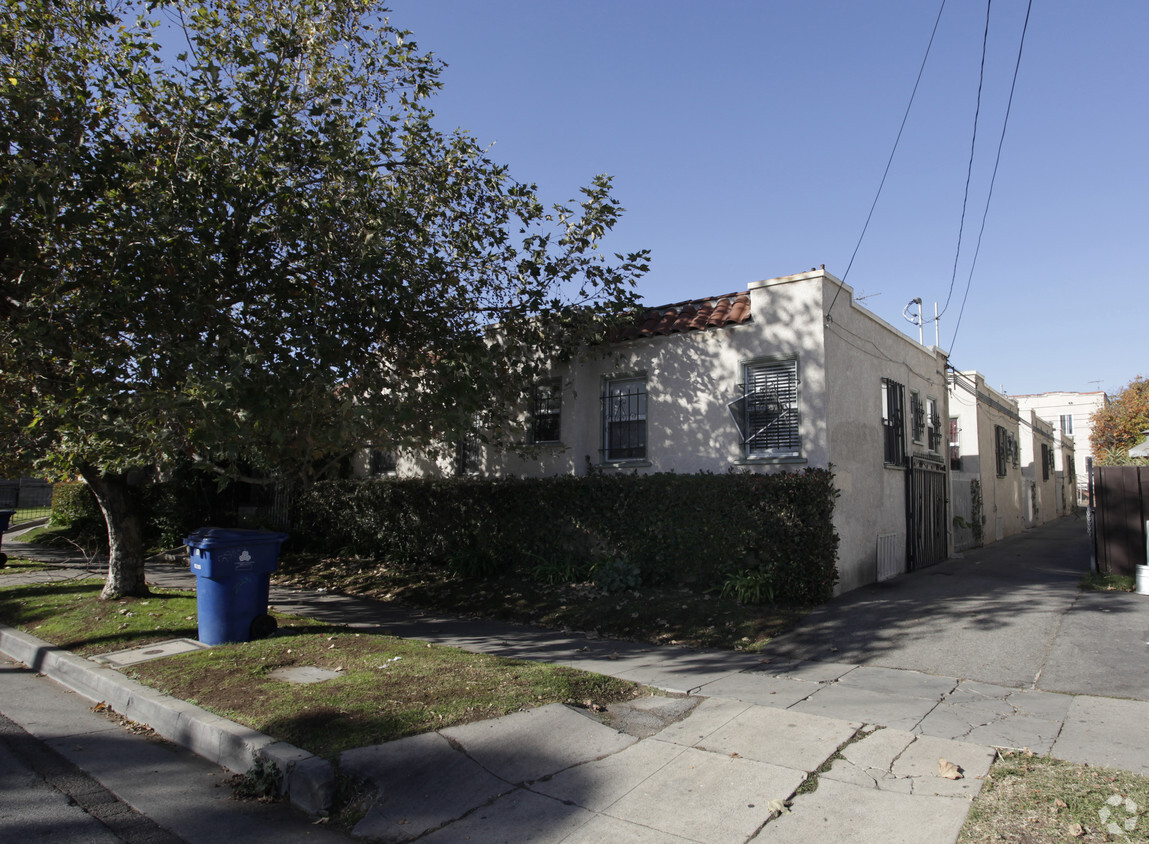 Building Photo - Melrose Bungalows