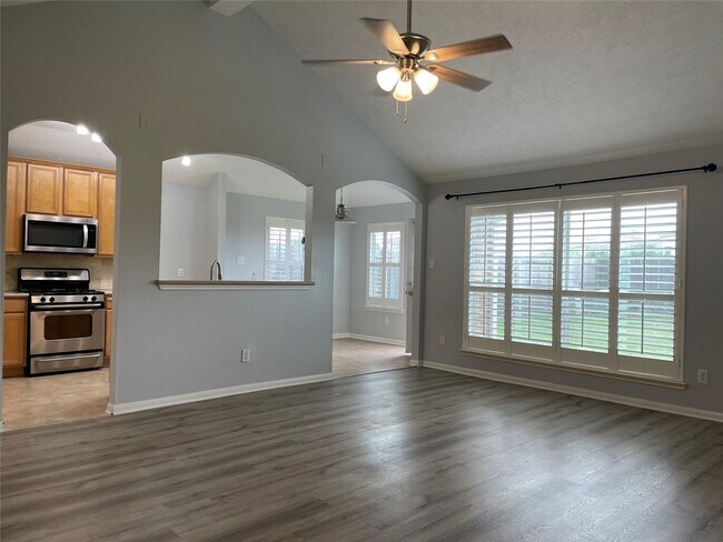 Foto del edificio - 893 Bent Sail Ln