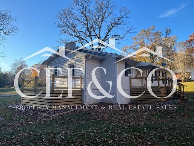 Foto del edificio - 7107 SC-215