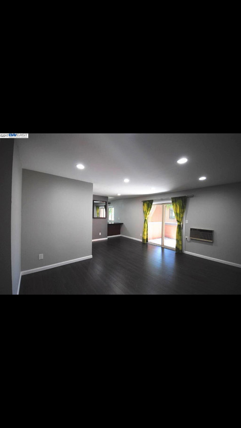 Foto principal - 38627 Cherry Ln