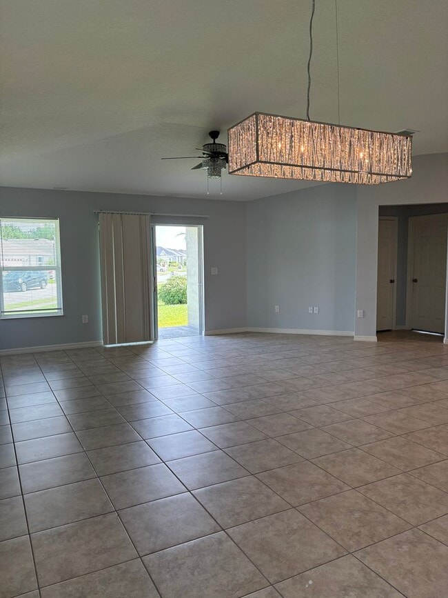 Building Photo - 4751 Maplewild Ln.