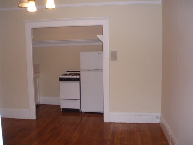 Kitchen - 1121 Bush St