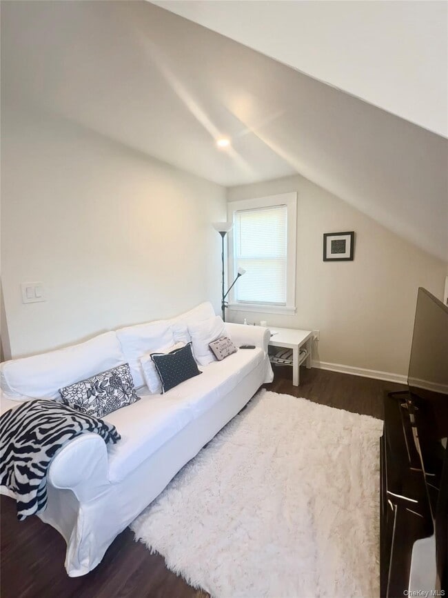 Building Photo - 130 Clinton Ave