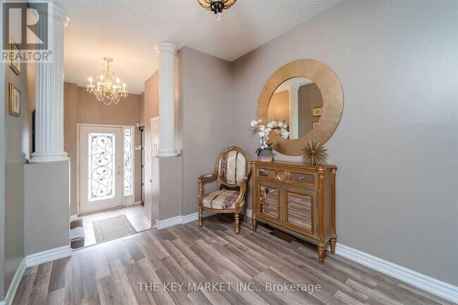 Photo du bâtiment - 2350 Britannia Rd W