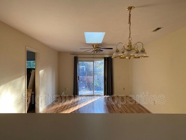 Building Photo - 442 Tinkerview Dr