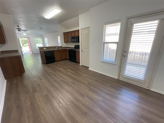 Foto del edificio - 1408 Silver Maple Ln