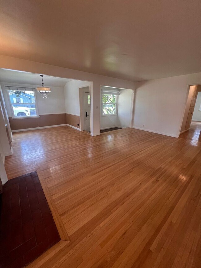 Foto del edificio - Charming 3-Bedroom Home in Whittier, CA!