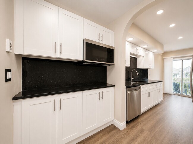 Foto del edificio - 311 Milton Ct