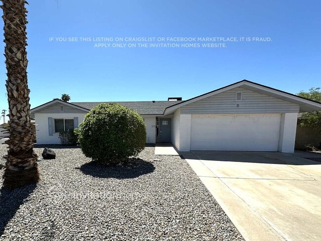 Building Photo - 1335 E Hermosa Dr