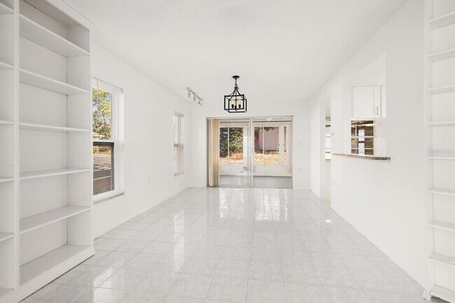 Foto del edificio - 3954 Sailmaker Ln