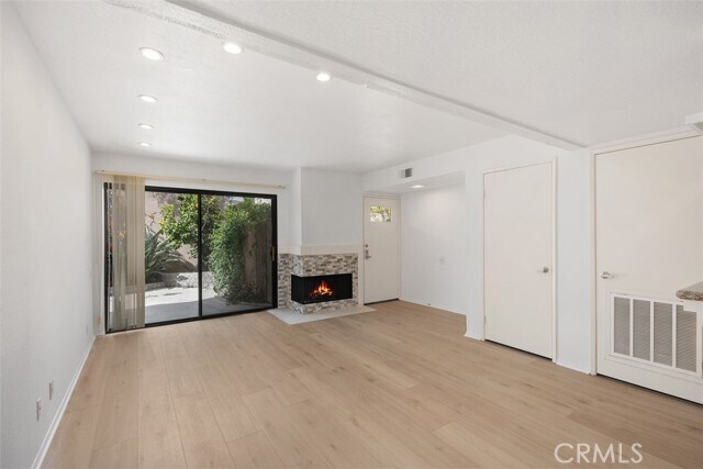 Building Photo - 25761 Le Parc