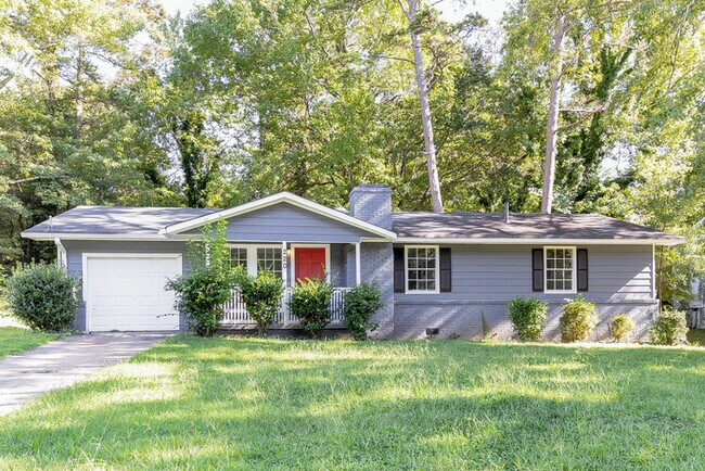 Foto del edificio - 220 Creekwood Ln