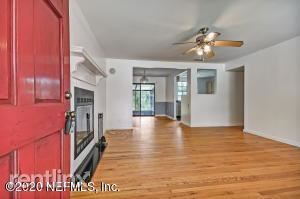 Building Photo - 3 br, 2 bath House - 8618 Emerald Isle Cir S