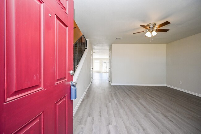Foto del edificio - 6514 Kentwick Dr