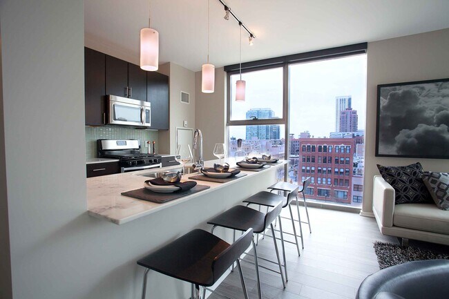 Foto del edificio - 651 W Washington Blvd