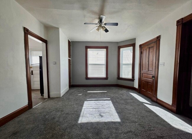 Foto del edificio - 1801 N Wisconsin St