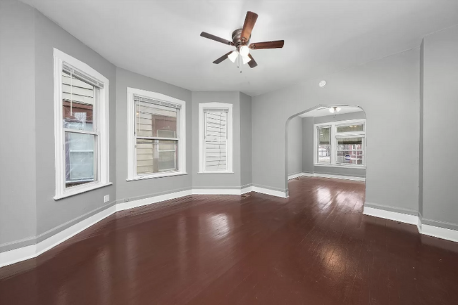 Building Photo - 5353 S Princeton Ave