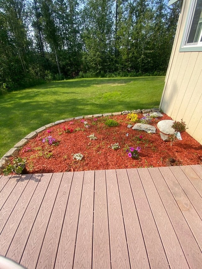Building Photo - Immaculate 4 bedroom Single Family home in...