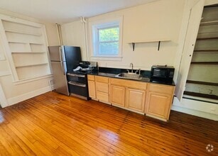 Building Photo - 306 Hudson Ave