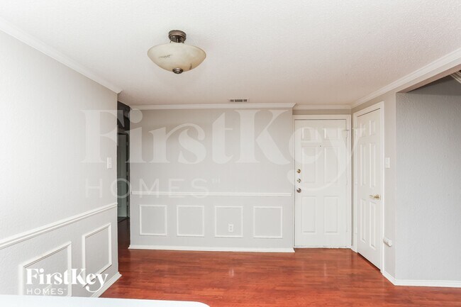 Building Photo - 5902 Silverpoint Ct