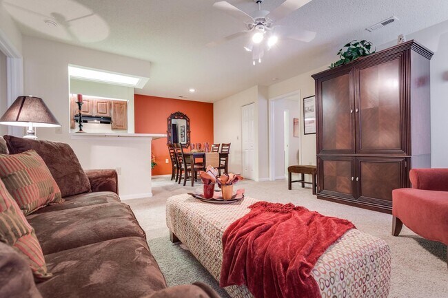 Foto del edificio - Arbors at Windsor Lake Apartments