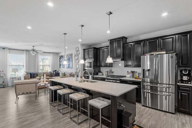 Foto del edificio - 934_CHANNING PARK CIR