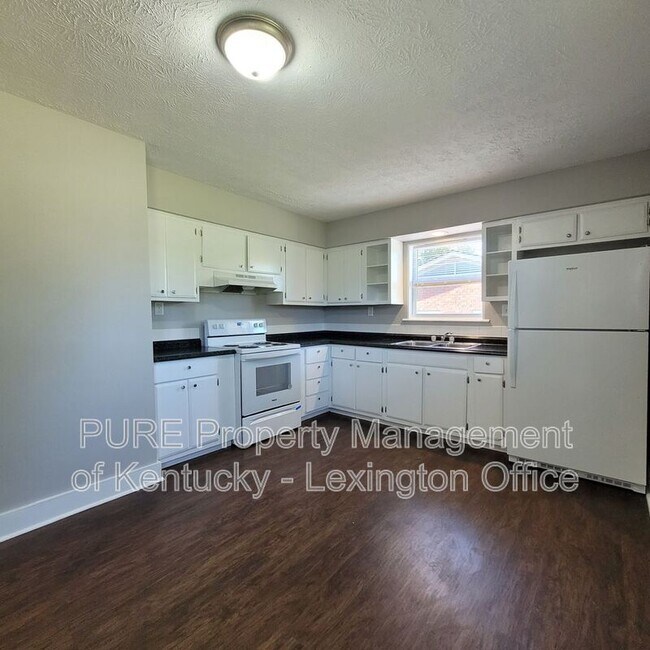 Foto del edificio - 1317 Ox Hill Dr