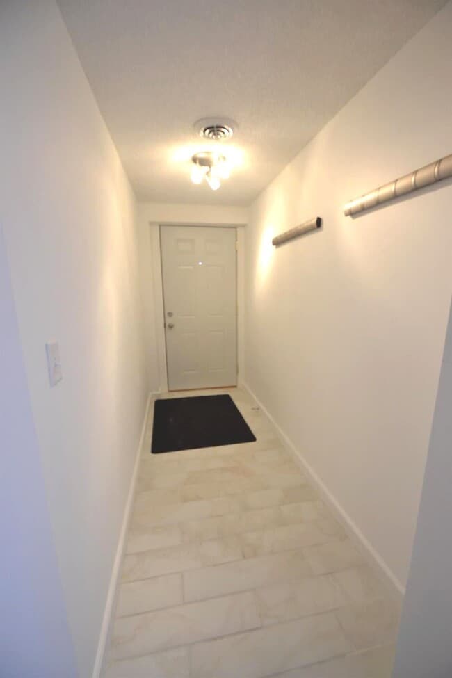 Building Photo - 361 Locust St