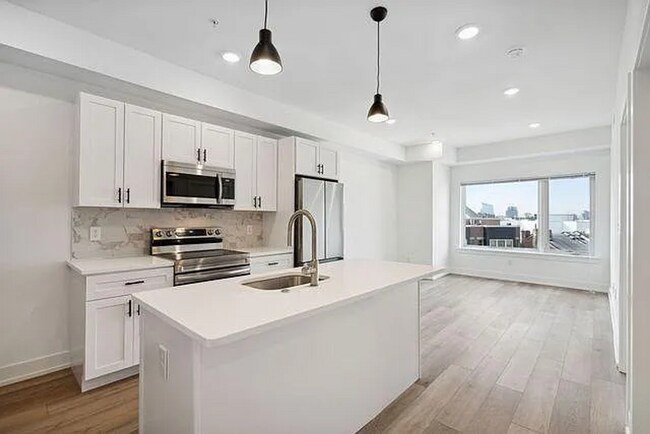 Building Photo - 901 Leland St