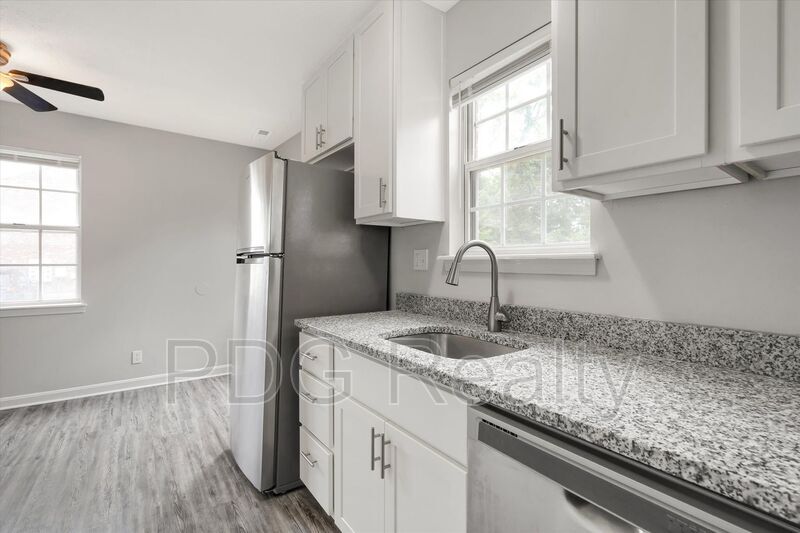Foto principal - 12010 Morningside Dr