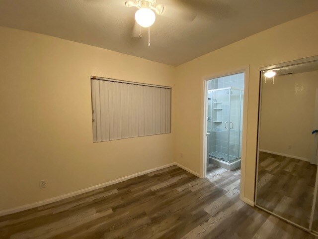 Master bed with bathroom - 10343 Amboy Ave