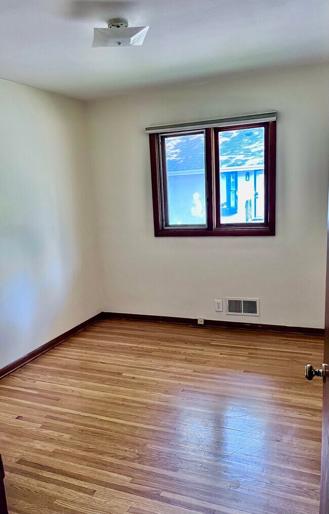 Dormitorio 2 - 4206 Valley View Rd