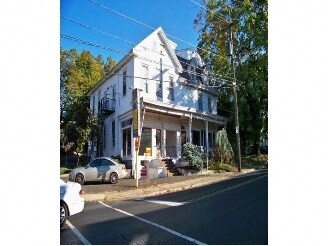 Foto del edificio - 207 N Main St