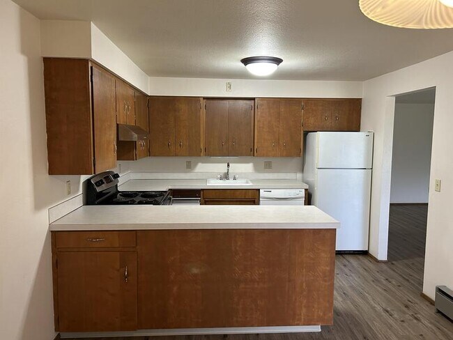 Building Photo - 405 La Villa Dr
