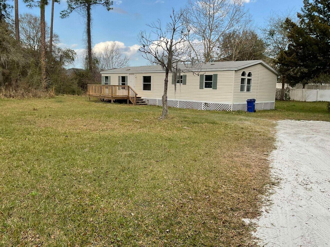 Primary Photo - 5790 Datil Pepper Rd