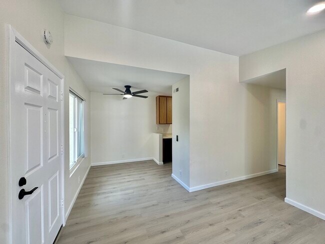 Foto del edificio - Indulge in coastal living in this beautifu...