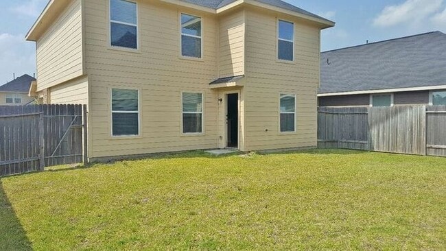 Building Photo - 2402 Connors Path Ct
