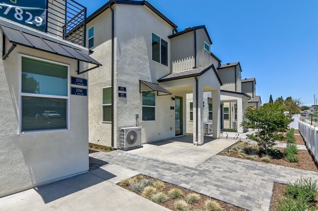 Interior Photo - Division & Highland Rowhomes