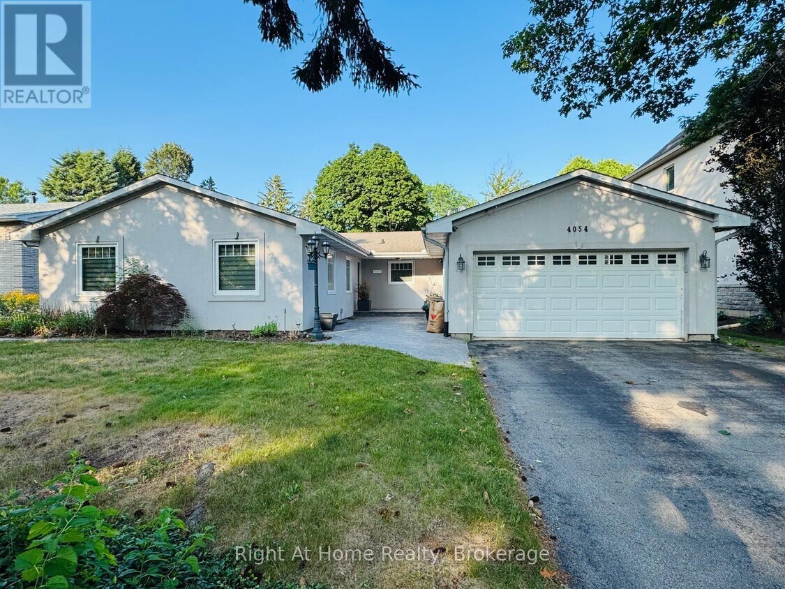 Photo principale - 4054 Apple Valley Ln