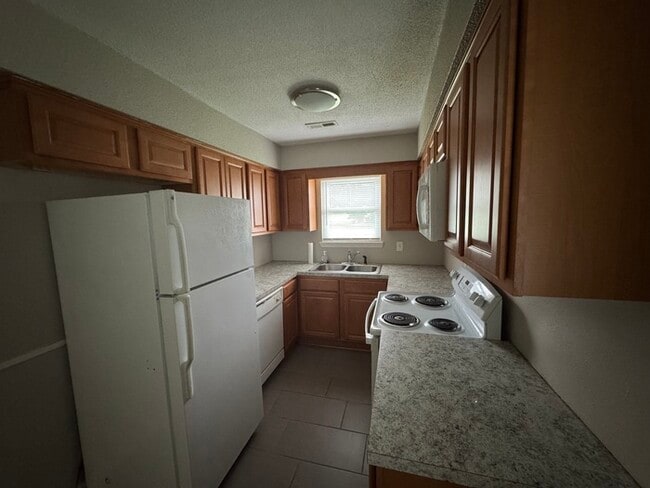 Building Photo - Nice 3 bedroom 1 Bath home in Sherwood