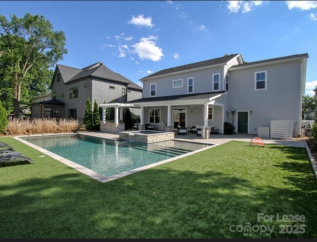 Building Photo - 501 Greystone Rd
