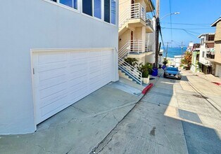 Building Photo - 210 Seaview St