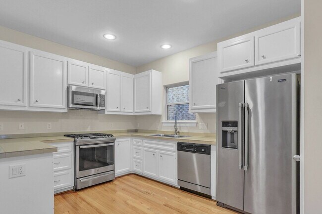 Foto del edificio - 919 E 36th St
