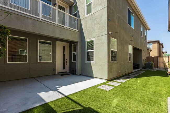 Foto del edificio - Charming 3BR House in Chandler