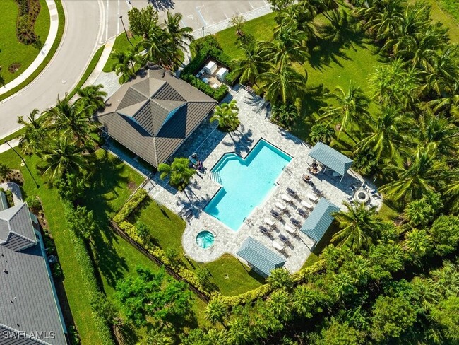 Building Photo - 2385 Ariane Dr