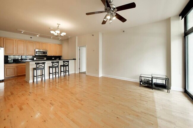 Foto del edificio - 1322 S Prairie Ave