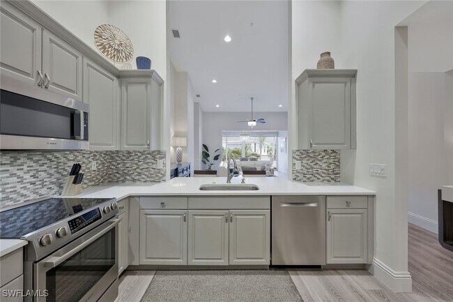 Foto del edificio - 831 Sailaway Ln